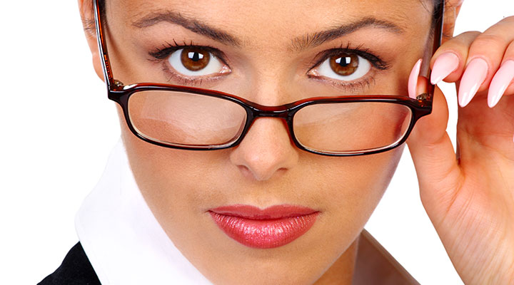 Optiker_F_1228020_grinny Optiker